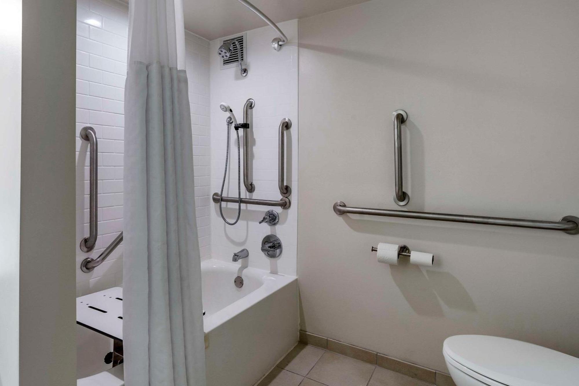 Quality Inn Lexington -Horse Park Dış mekan fotoğraf